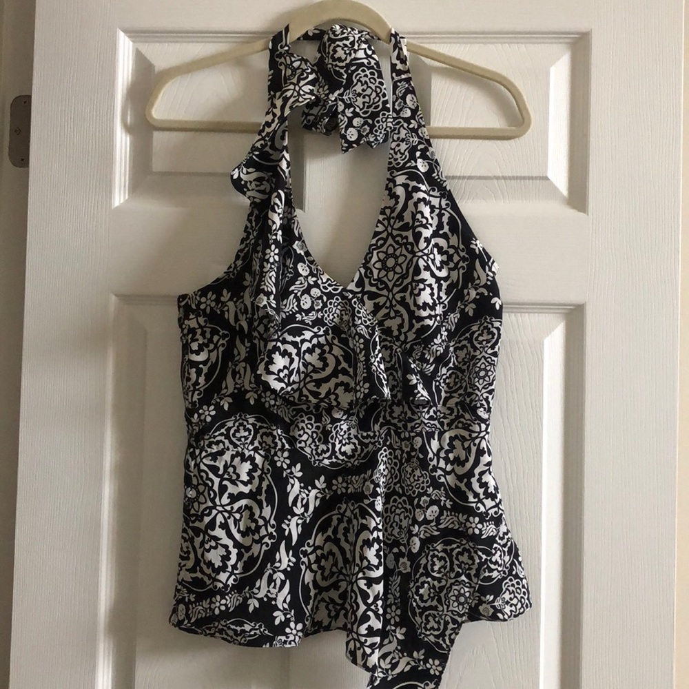 White house Black Market top